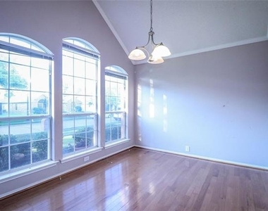 10613 Brandenberg Drive - Photo Thumbnail 3
