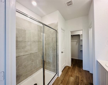 8112 Green Heron Drive - Photo Thumbnail 12