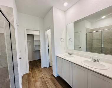 8112 Green Heron Drive - Photo Thumbnail 13
