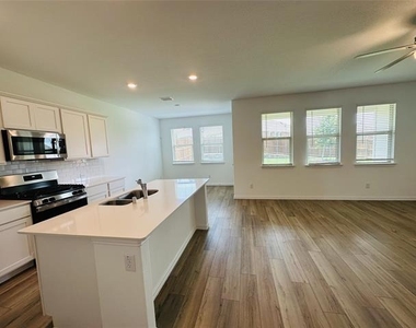 8112 Green Heron Drive - Photo Thumbnail 18