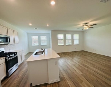 8112 Green Heron Drive - Photo Thumbnail 19