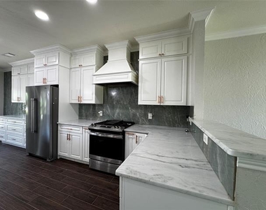 1519 Snow Trail - Photo Thumbnail 8