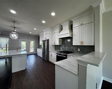 1519 Snow Trail - Photo Thumbnail 7