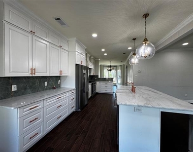 1519 Snow Trail - Photo Thumbnail 6