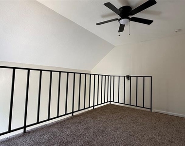 9801 Walnut Street - Photo Thumbnail 15