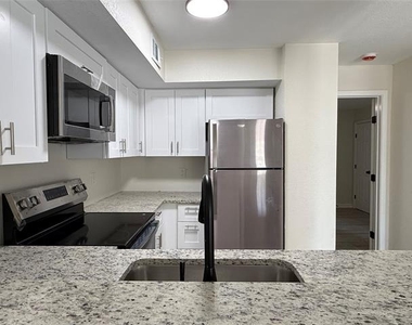 9801 Walnut Street - Photo Thumbnail 7