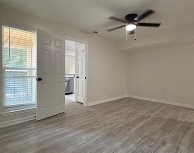 9801 Walnut Street - Photo Thumbnail 9