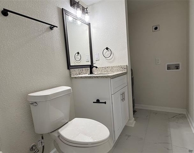 9801 Walnut Street - Photo Thumbnail 13