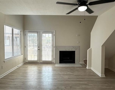 9801 Walnut Street - Photo Thumbnail 3