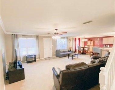 129 Centennial Place - Photo Thumbnail 2
