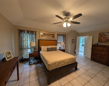 8655 Brittania Court - Photo Thumbnail 6