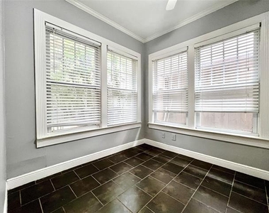 5325 Reiger Avenue - Photo Thumbnail 6