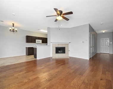 4144 Capstone Drive - Photo Thumbnail 3