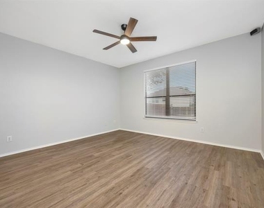 4144 Capstone Drive - Photo Thumbnail 11