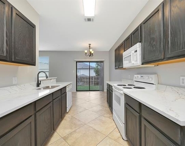 4144 Capstone Drive - Photo Thumbnail 7