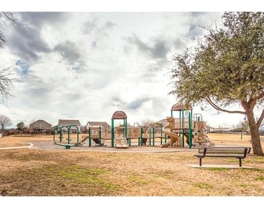 4144 Capstone Drive - Photo Thumbnail 24