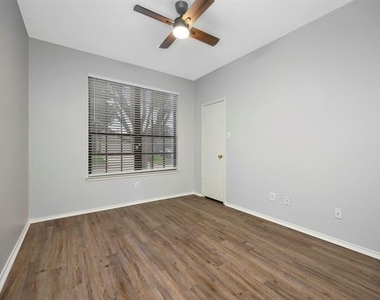 4144 Capstone Drive - Photo Thumbnail 18
