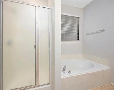 4144 Capstone Drive - Photo Thumbnail 14