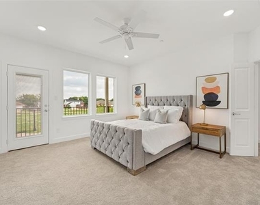 5609 Woodlands Drive - Photo Thumbnail 15
