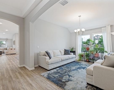 3125 Moldboard Drive - Photo Thumbnail 6