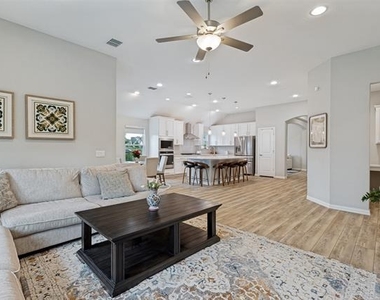 3125 Moldboard Drive - Photo Thumbnail 8