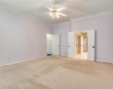 6217 Palomino Drive - Photo Thumbnail 16