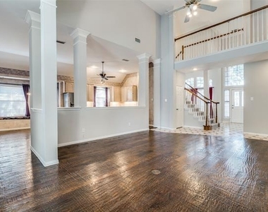 6217 Palomino Drive - Photo Thumbnail 8