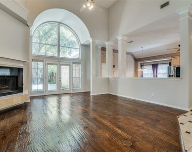6217 Palomino Drive - Photo Thumbnail 9