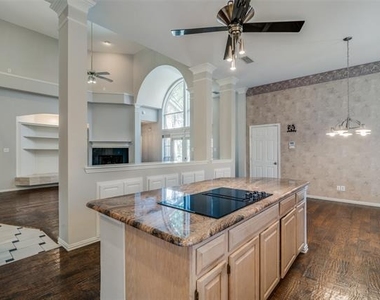 6217 Palomino Drive - Photo Thumbnail 10