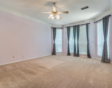 6217 Palomino Drive - Photo Thumbnail 17