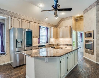6217 Palomino Drive - Photo Thumbnail 15