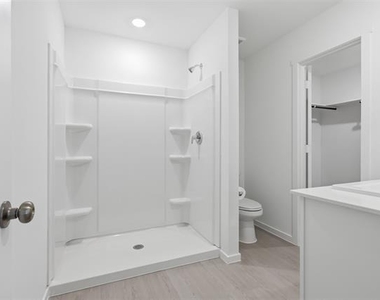 3040 Campeiro Avenue - Photo Thumbnail 21
