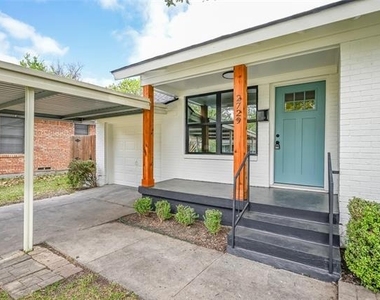 2729 Lockhart Avenue - Photo Thumbnail 2