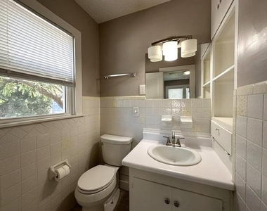 2403 Austin Avenue - Photo Thumbnail 4