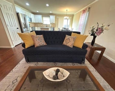 2307 Norwood Street - Photo Thumbnail 7