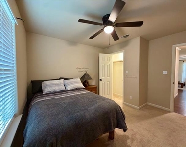 2307 Norwood Street - Photo Thumbnail 10