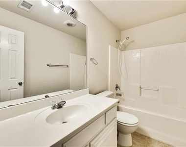 8633 Corral Circle - Photo Thumbnail 20
