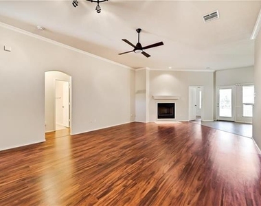 8633 Corral Circle - Photo Thumbnail 8
