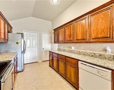 8633 Corral Circle - Photo Thumbnail 6