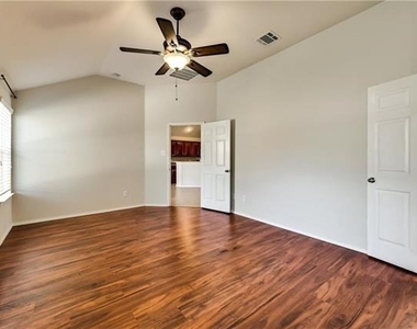 8633 Corral Circle - Photo Thumbnail 14