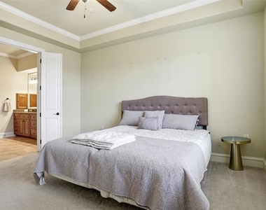 301 Watermere Drive - Photo Thumbnail 15