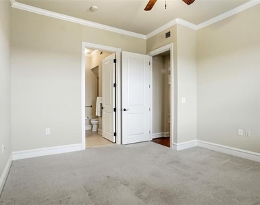 301 Watermere Drive - Photo Thumbnail 22