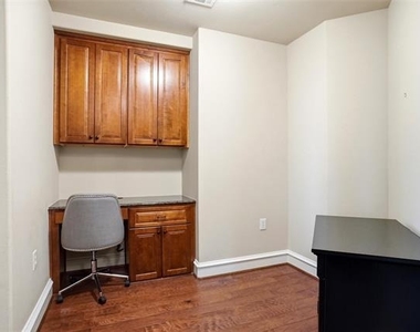 301 Watermere Drive - Photo Thumbnail 24