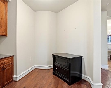 301 Watermere Drive - Photo Thumbnail 25