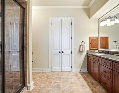 301 Watermere Drive - Photo Thumbnail 16