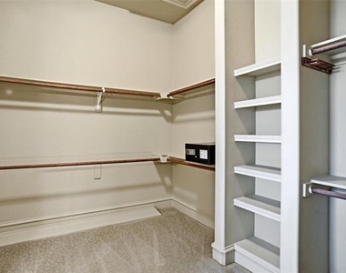 301 Watermere Drive - Photo Thumbnail 19