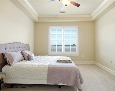 301 Watermere Drive - Photo Thumbnail 14