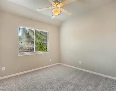 4111 Midrose Trail - Photo Thumbnail 11