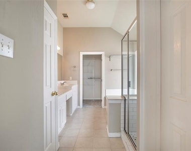 4111 Midrose Trail - Photo Thumbnail 14