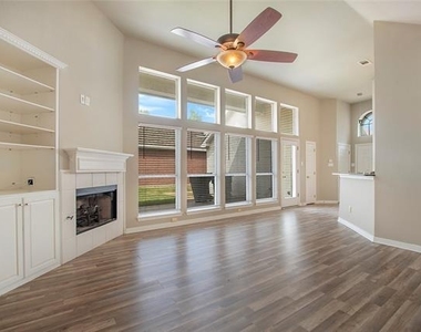 4111 Midrose Trail - Photo Thumbnail 6